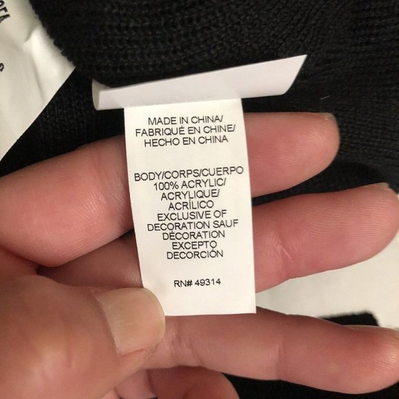 South Carolina Gamecocks Under Armour Sideline Cuffed Knit Pom Beanie Hat OSFA - Picture 6 of 7